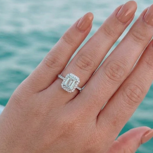 Victoria‘s Radiance | 2CT Emerald Cut Halo Moissanite Ring