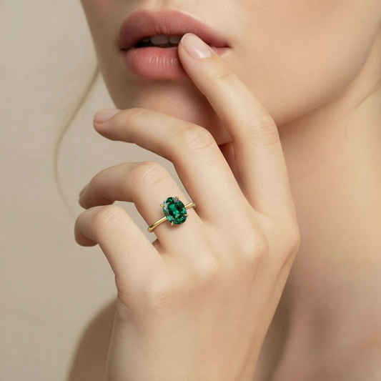 The Forest Pool | Elara‘s Oval Green Gem Ring