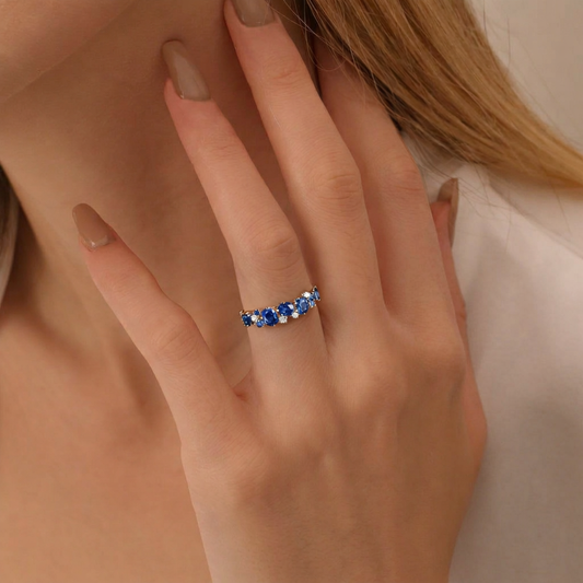 Cordelia‘s Fidelity | Thistle Blue Sapphire Engagement Ring