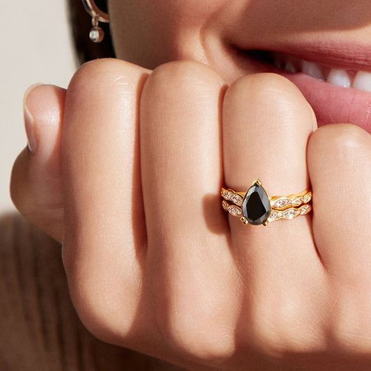 Aria‘s Cipher | Pear Cut Black Diamond Ring & Matching Diamond Band Ring Set