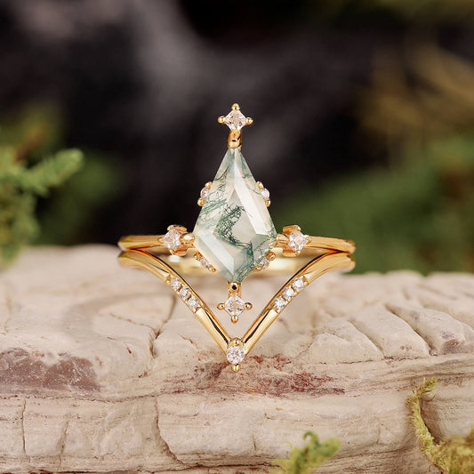 Nature Inspired Kite Cut Moss Agate Engagement Ring Set