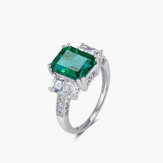 Chic Silver Baguette Emerald Solitaire Statement Ring