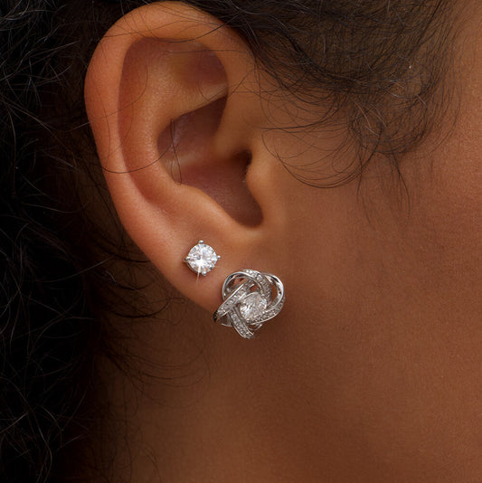 Round 4 Claw Sparkle Solitaire Stud Earrings