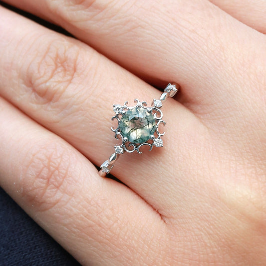 Vintage Round Cut Moss Agate Cluster Engagement Ring