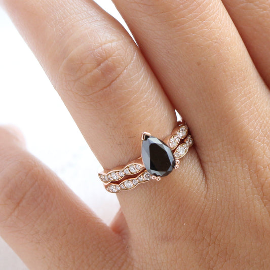 Aria‘s Cipher | Pear Cut Black Diamond Ring & Matching Diamond Band Ring Set