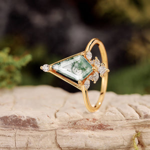 Unique Kite Cut Moss Agate Engagement Ring Set