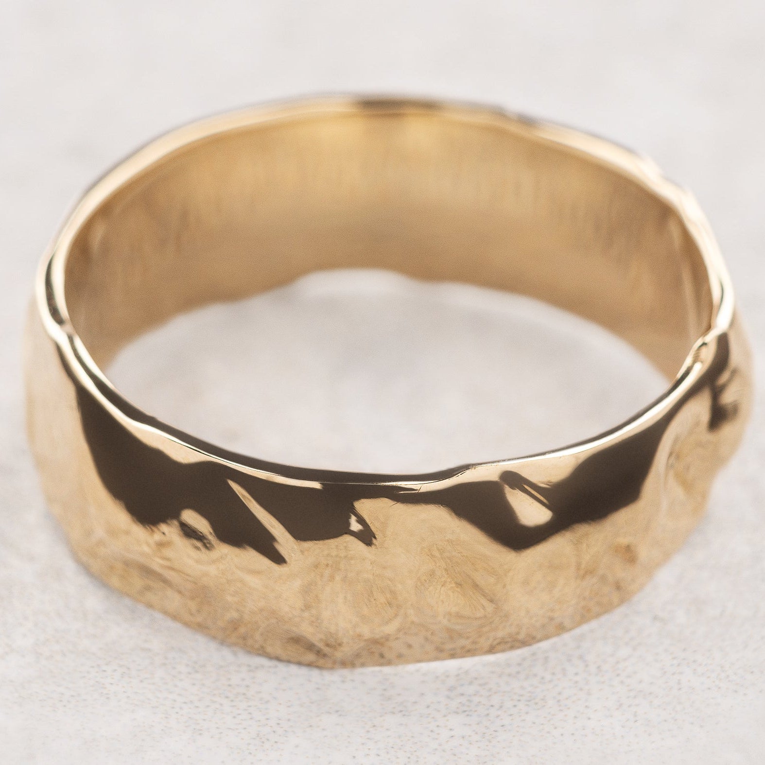 The Wide Flow Band – Man’s Ring in Liquid Gold Finish