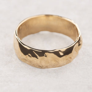 The Eternal Cast | Wide Band with Liquid Metal Texture