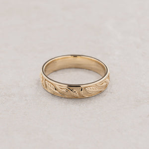 The Patrician Leaf | A Classical & Moderate Vine Band