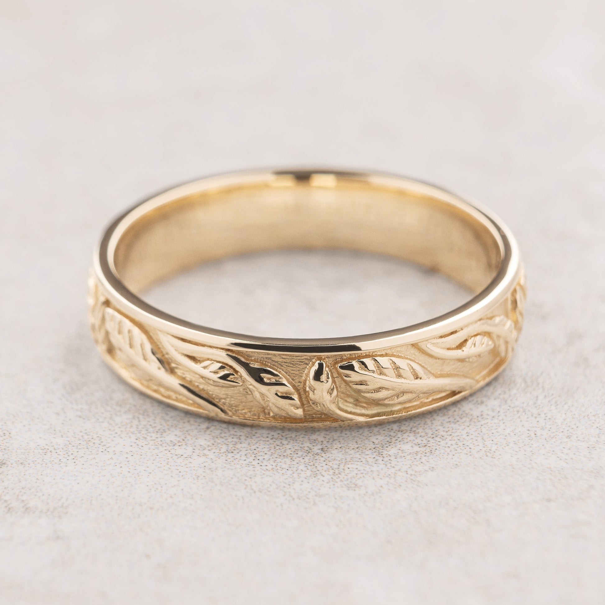 The Patrician Leaf | A Classical & Moderate Vine Band