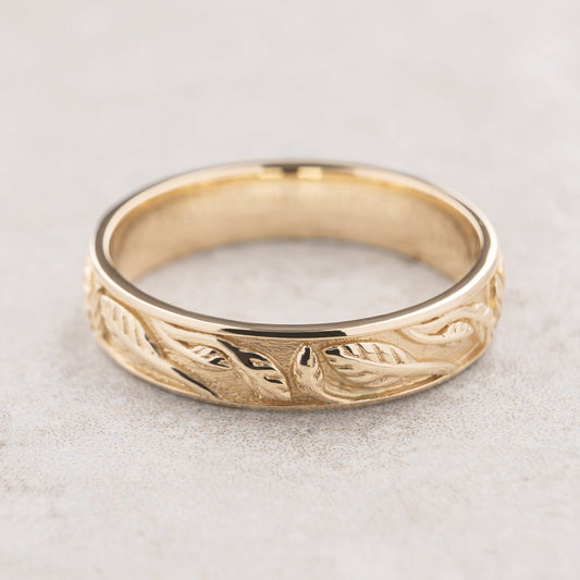 The Patrician Leaf | A Classical & Moderate Vine Band