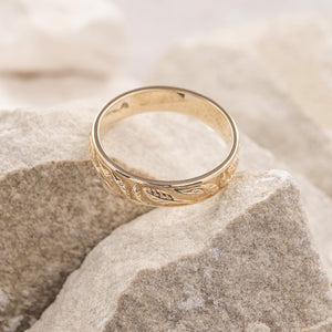 The Patrician Leaf | A Classical & Moderate Vine Band