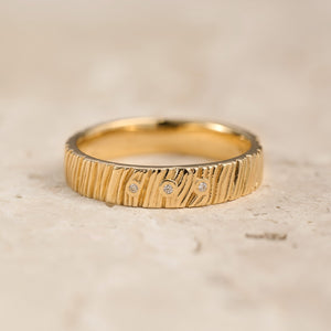 The Grain & Stars | Hand-Carved Wood Texture Band with Diamonds