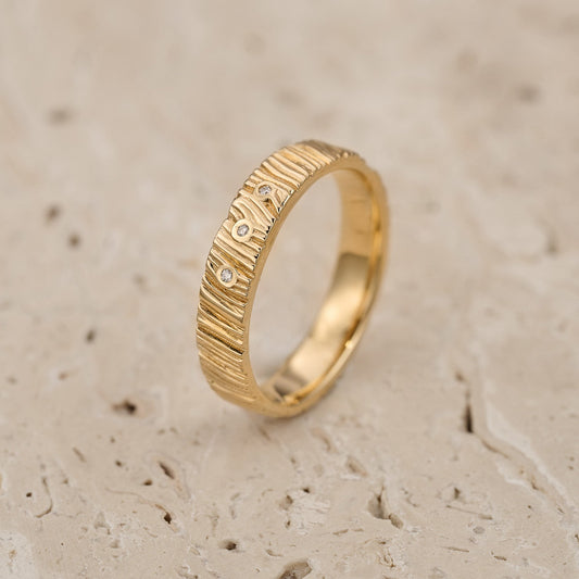 The Grain & Stars | Hand-Carved Wood Texture Band with Diamonds