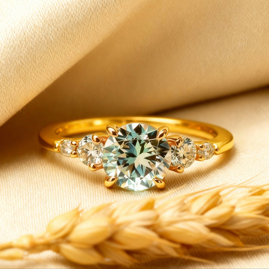 Eveline‘s Ocean | The 1CT Round Blue Gemstone Ring