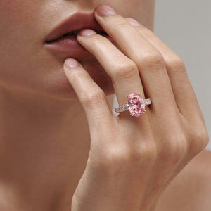 Camilla‘s Monologue | 4.5CT Oval Pink Solitaire Ring