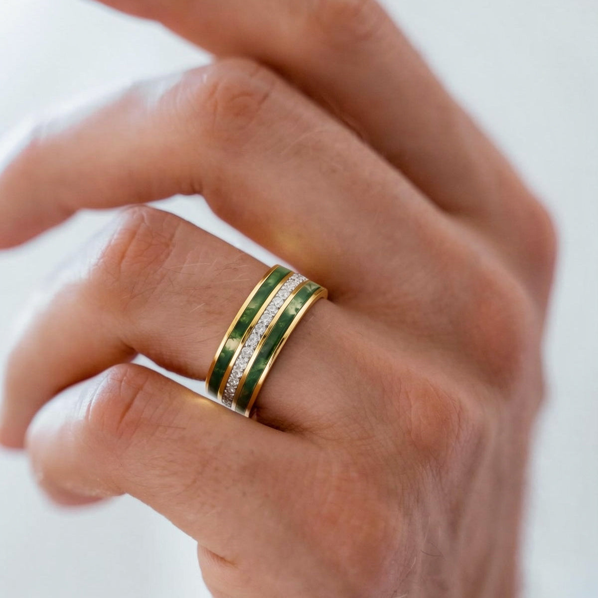 The Majestic Keystone | Wide Moss Agate & Diamond Wedding Band