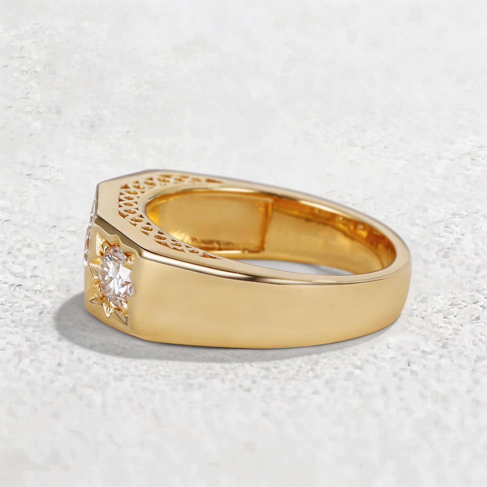 Solaris Burst | Round Moissanite Wedding Band