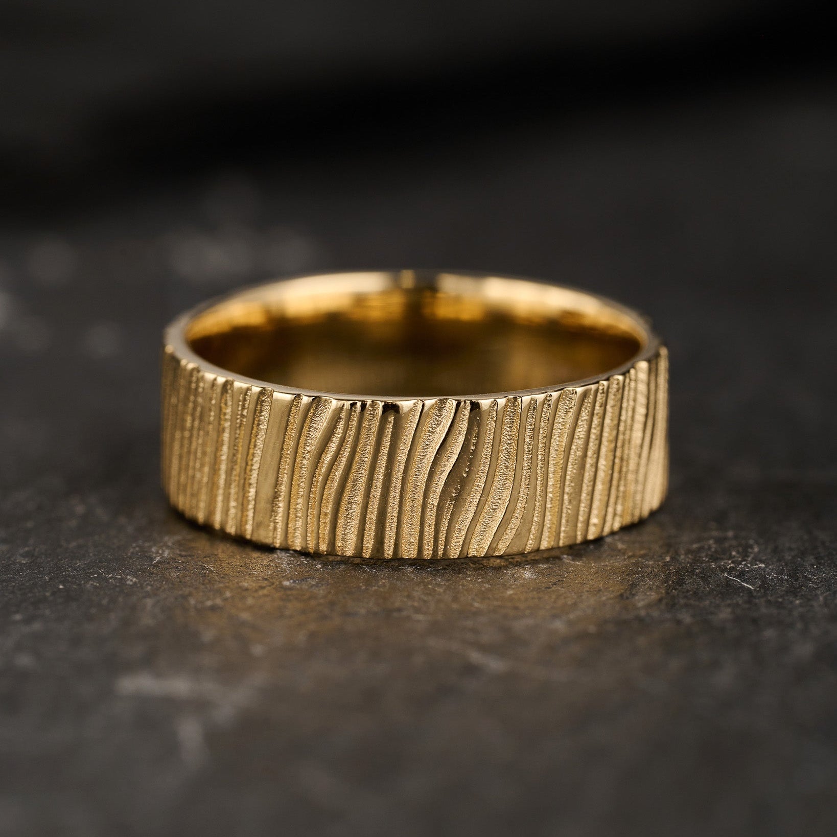 The Organic Grain Wide | Hand-Carved Wood Texture Wedding Band