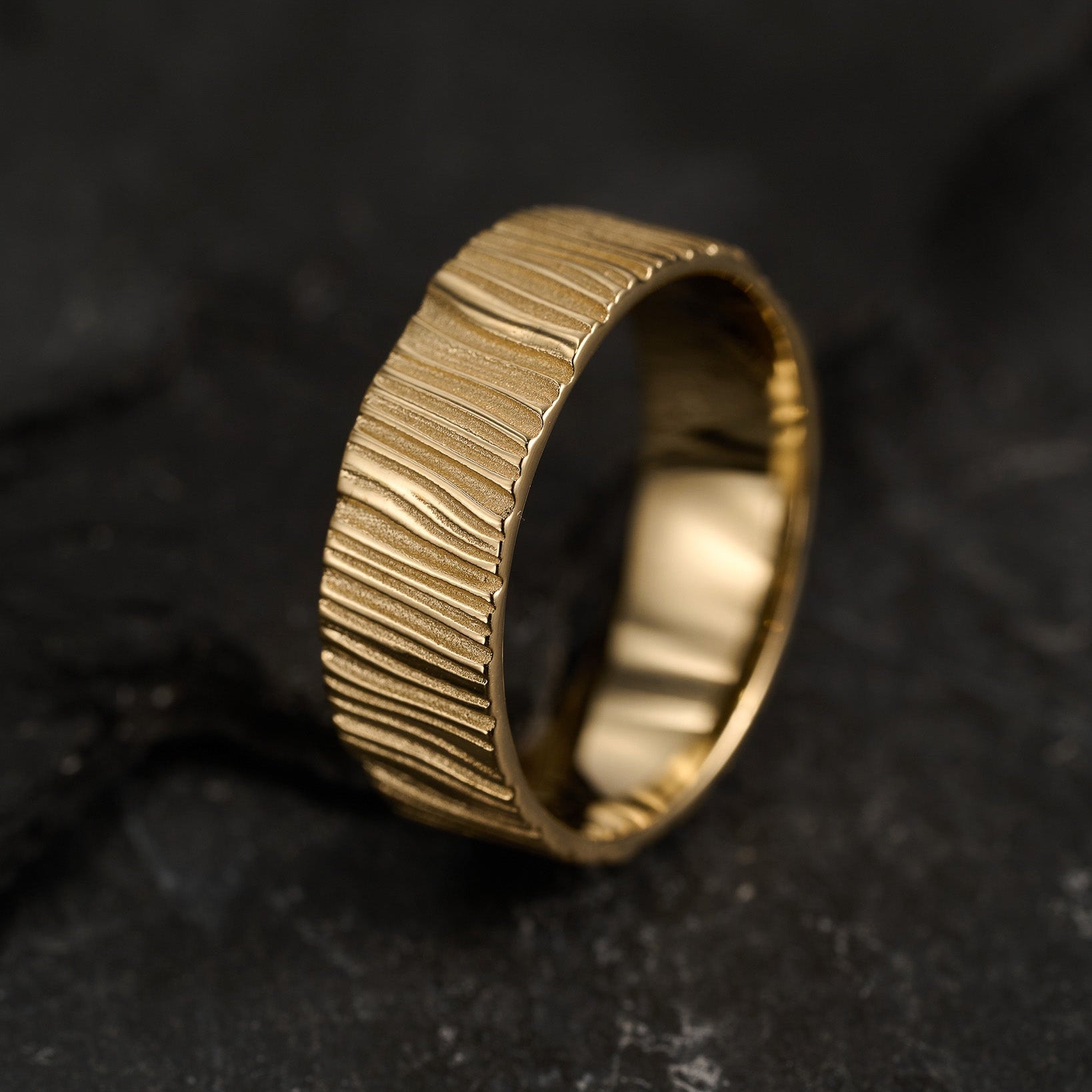 The Organic Grain Wide | Hand-Carved Wood Texture Wedding Band