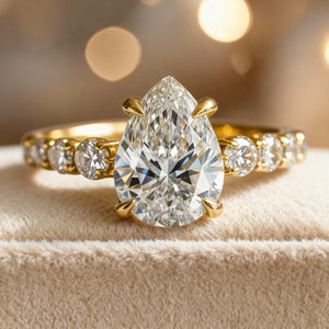 Aurora‘s Whisper | 2CT Pear Cut Moissanite Eternity Ring