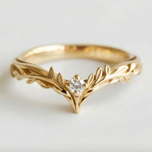 Angel’s Garden | Moissanite Leaf Motif Wedding Band