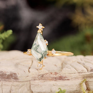 Nature Inspired Kite Cut Moss Agate Engagement Ring
