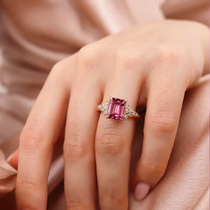 Juliet‘s Charm | 3CT Emerald Cut Pink Gemstone Ring