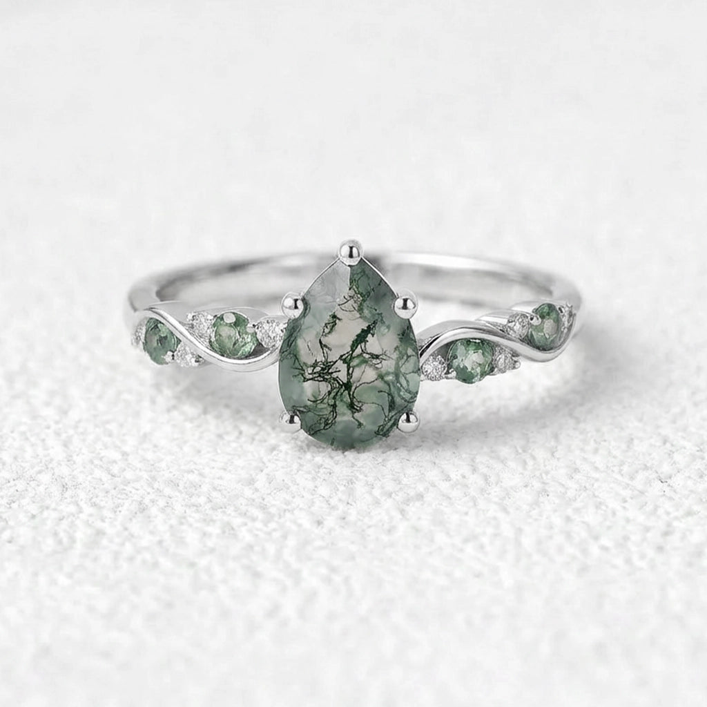 Nature Pear Cut Moss Agate Vine Engagement Ring