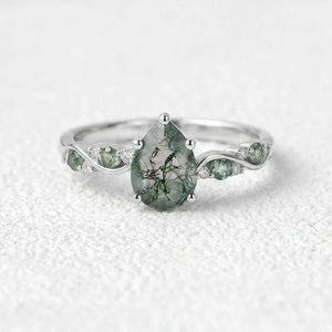 Nature Pear Cut Moss Agate Vine Engagement Ring