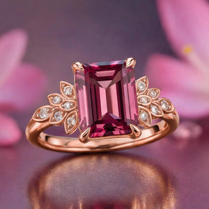 Juliet‘s Charm | 3CT Emerald Cut Pink Gemstone Ring