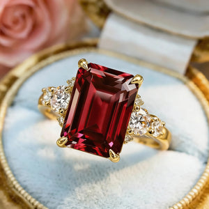 Scarlett‘s Velvet | 2CT Emerald Cut Burgundy Gemstone Ring