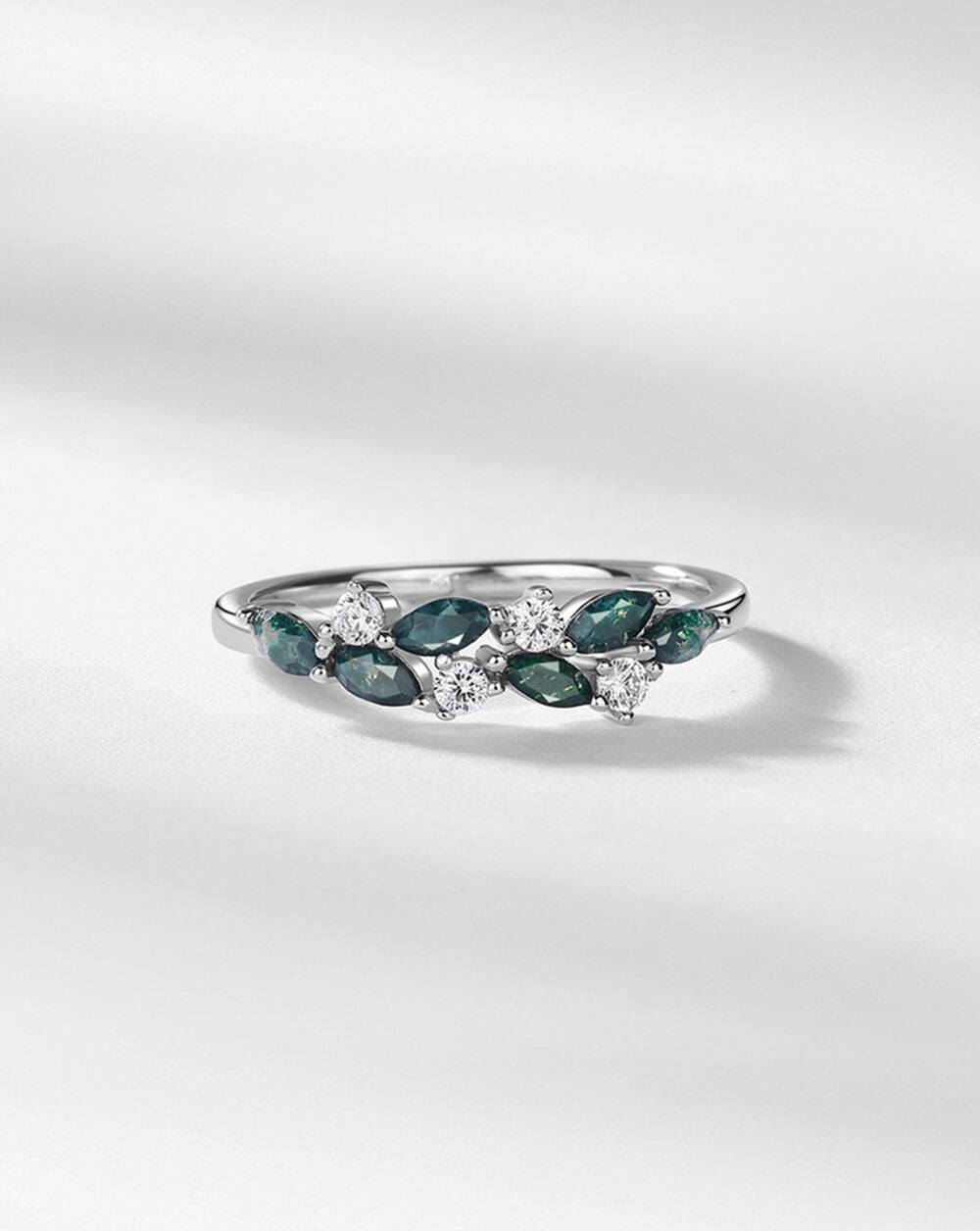 Minimalist Leaf Silver Moss Agate Ring