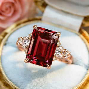 Scarlett‘s Velvet | 2CT Emerald Cut Burgundy Gemstone Ring