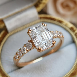 Aria‘s Echo | Emerald Cut Moissanite Ring