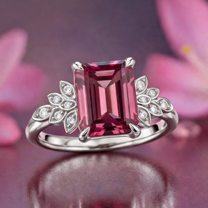 Juliet‘s Charm | 3CT Emerald Cut Pink Gemstone Ring
