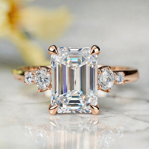 Victoria‘s Luster| Emerald Cut Moissanite Ring