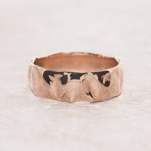 The Eternal Cast | Wide Band with Liquid Metal Texture