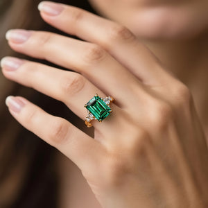 Flora's Ode | 3CT Green Emerald Ring