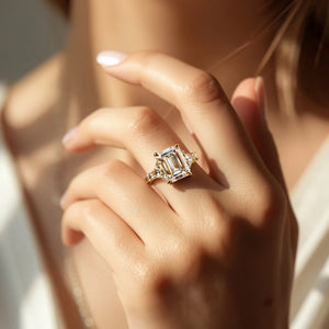 Lumina‘s Glow | 3CT Emerald Cut Moissanite Ring