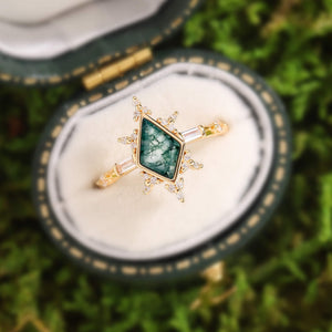 Nature Kite Cut Moss Agate Engagement Ring Set