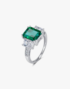 Chic Silver Baguette Emerald Solitaire Statement Ring