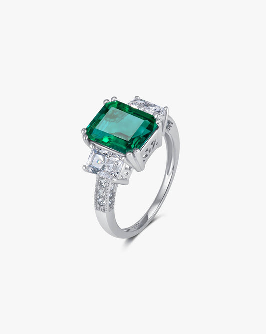 Chic Silver Baguette Emerald Solitaire Statement Ring