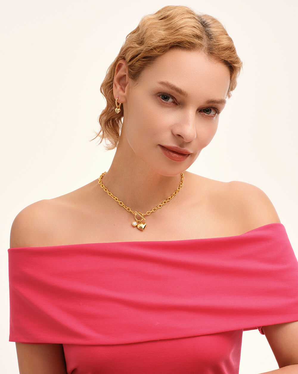 Romantic Gold  Heart Pendant Lariat Toggle Necklace In Silver Moissanite