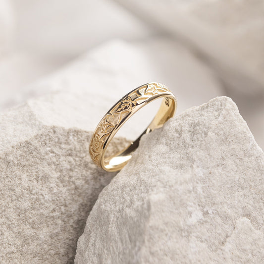 The Loyal Ivy: Hand-Carved Wedding Band