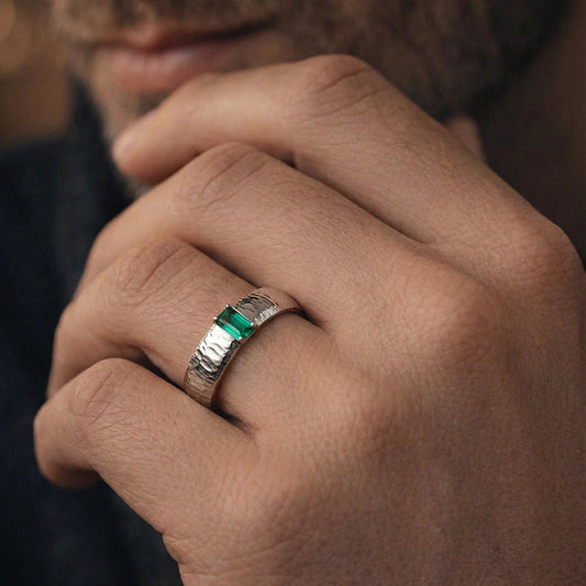 The Retro Keystone | 5MM Hammered Emerald Men's Wedding Band