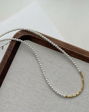 Minimal Mini Gold Beaded Pearl Choker Necklace