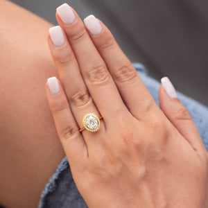 The Elizabeth 3CT Oval Cut Halo Moissanite Ring