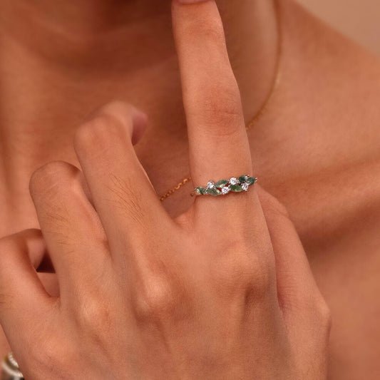 Minimalist Leaf Silver Moss Agate Ring