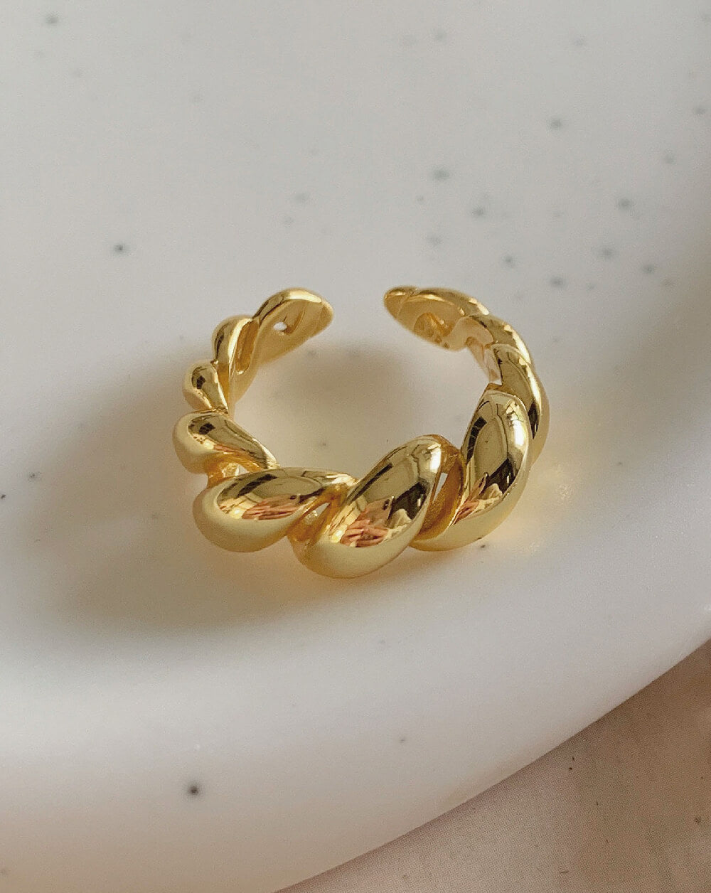 Gold Minimal Twist Dome Ring